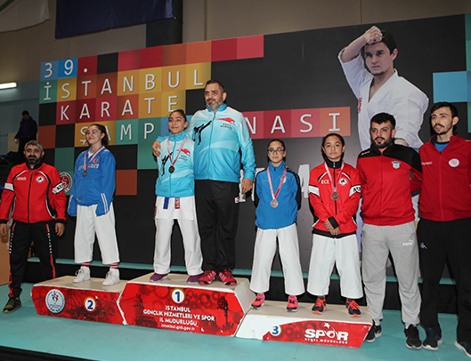Arnavutköy Belediyesi 39. İstanbul Karate Turnuvası’na ev sahipliği yaptı.