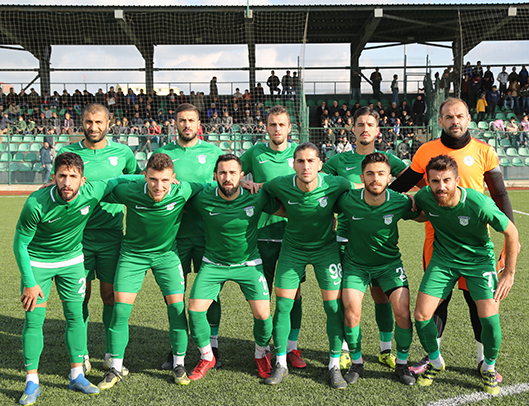 Arnavutköy Belediye Spor Liderliğini Korudu