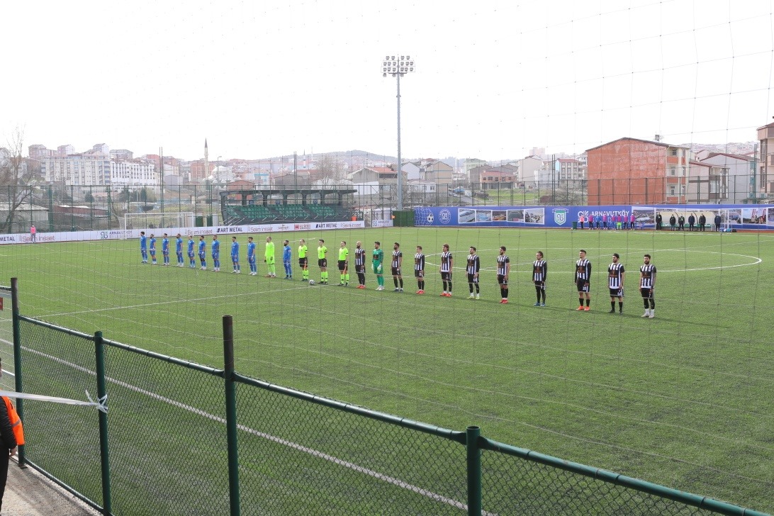 Arnavutköy Belediye Spor Rakip Kaleciyi Geçemedi 