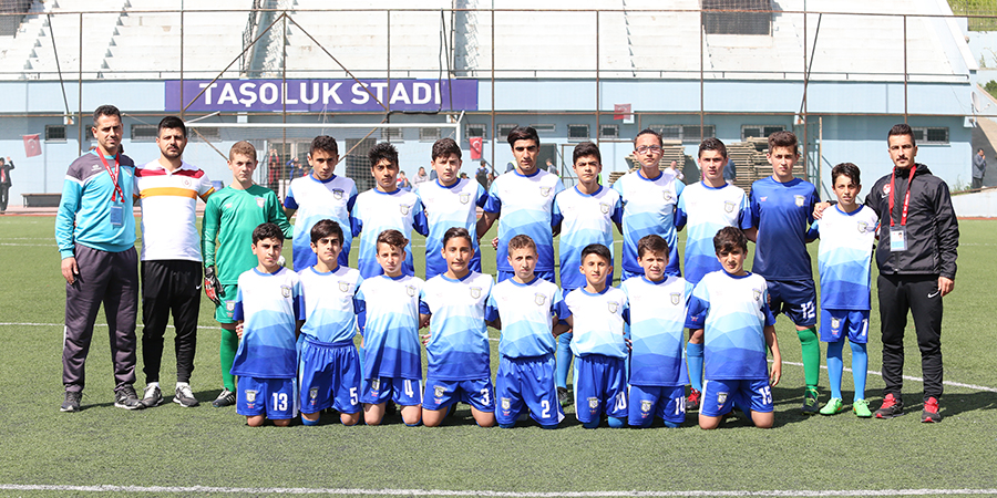 Arnavutköy Belediye Spor U-13 Liginde Şampiyon Oldu 