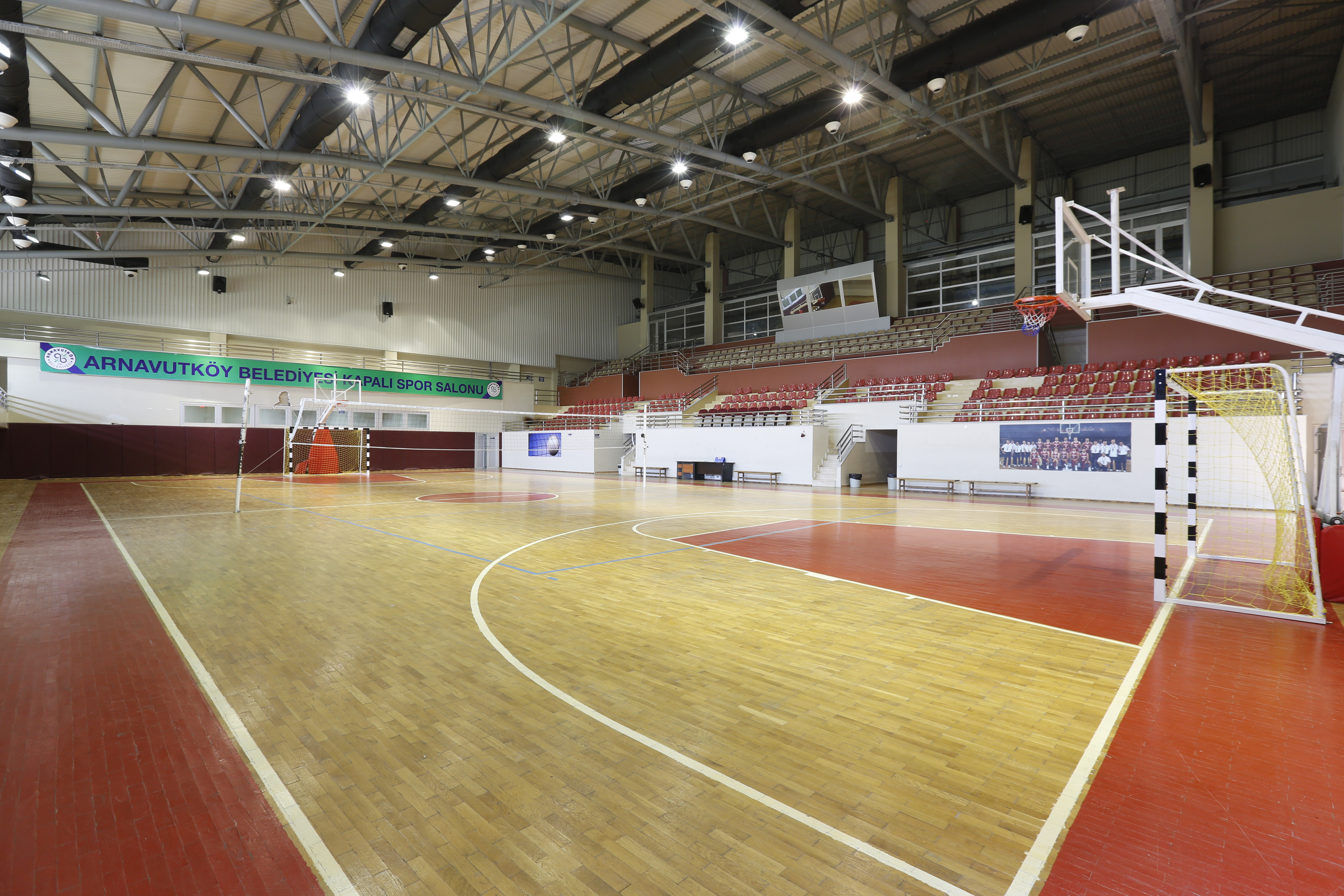 Hadımköy Kapalı Spor Salonu