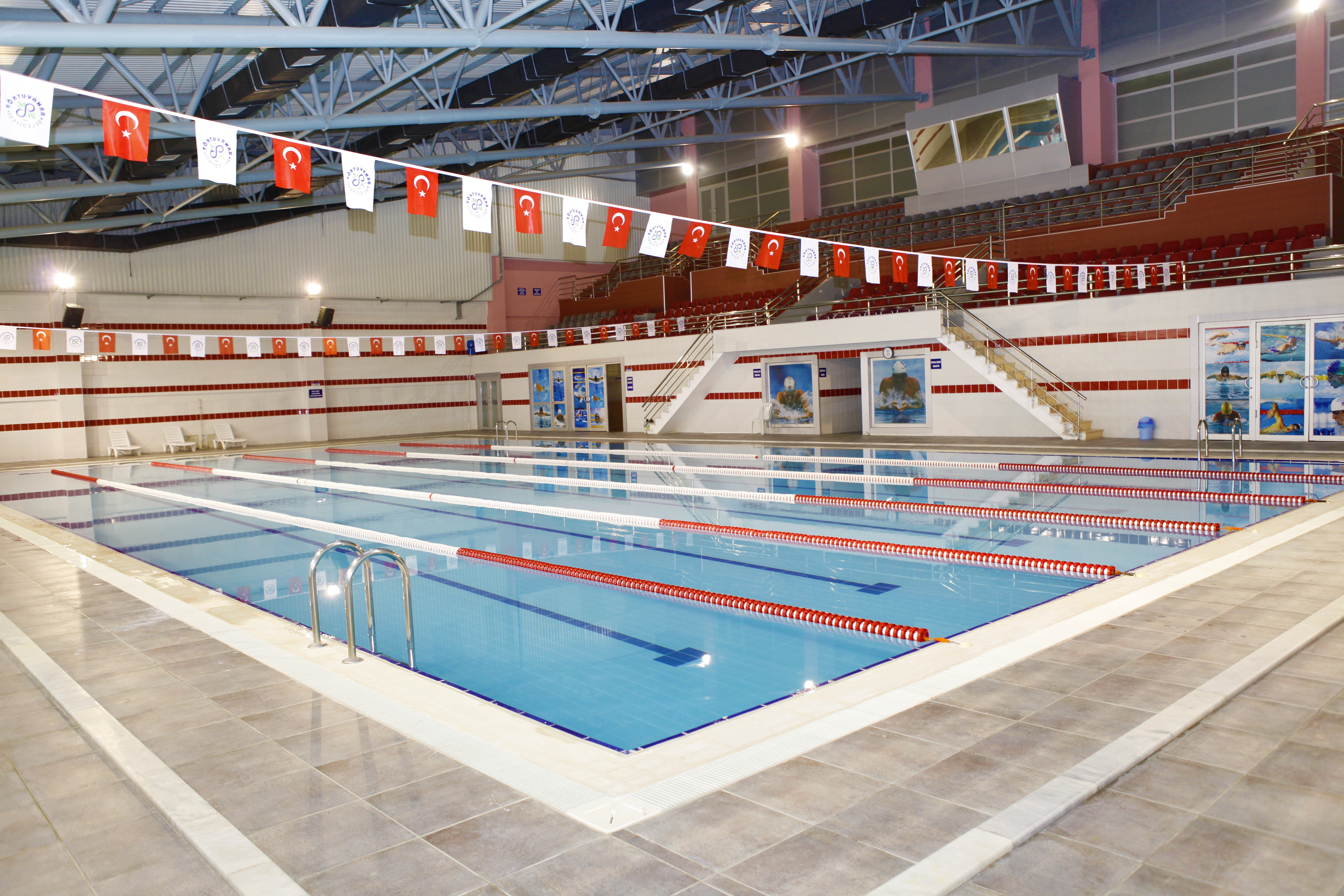 Hadımköy Kapalı Yüzme Havuzu ve Fıtness Salonu
