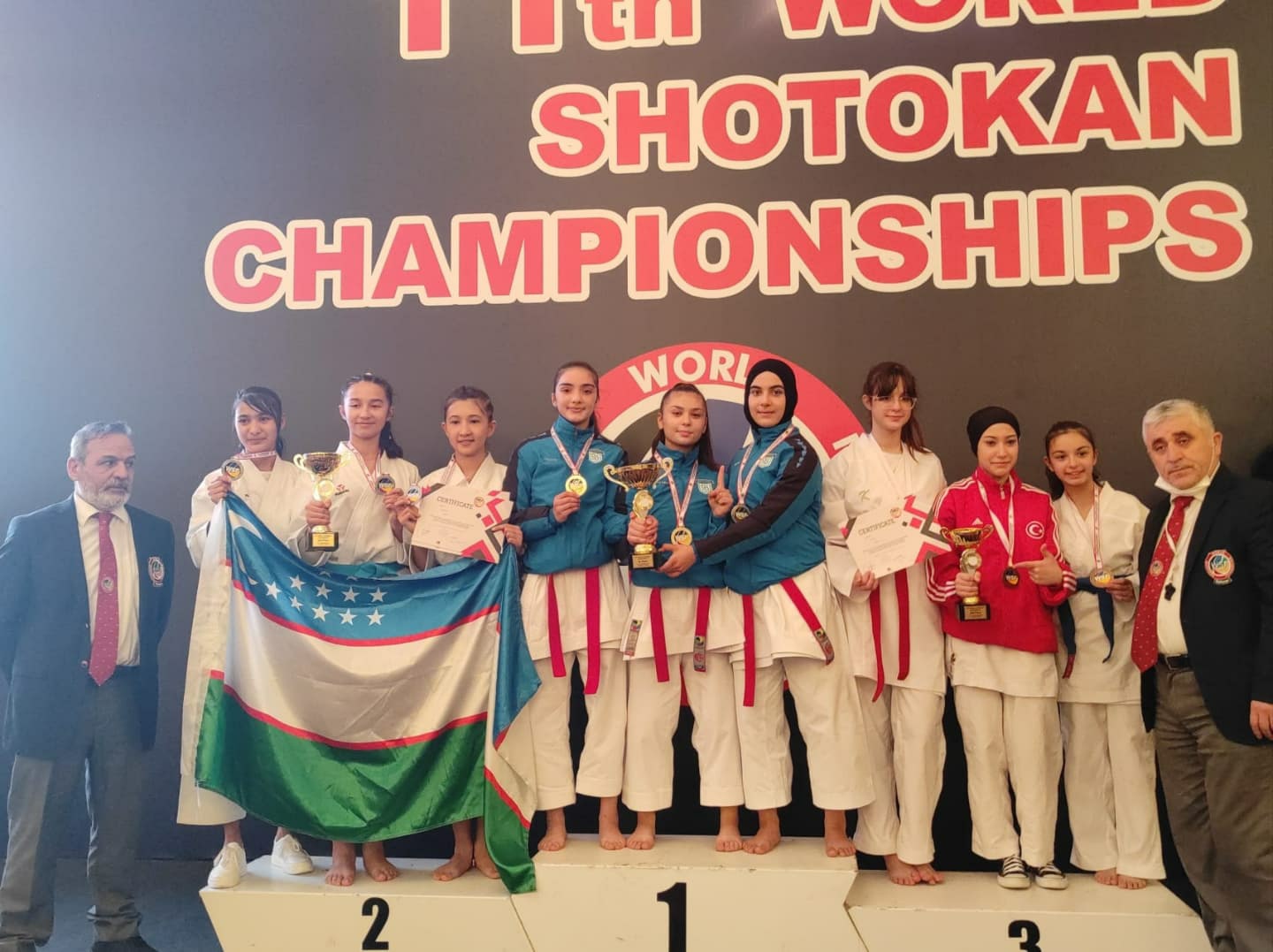 İstanbul'da Yapılan Karate Dünya Kupası'nda 3 Madalya