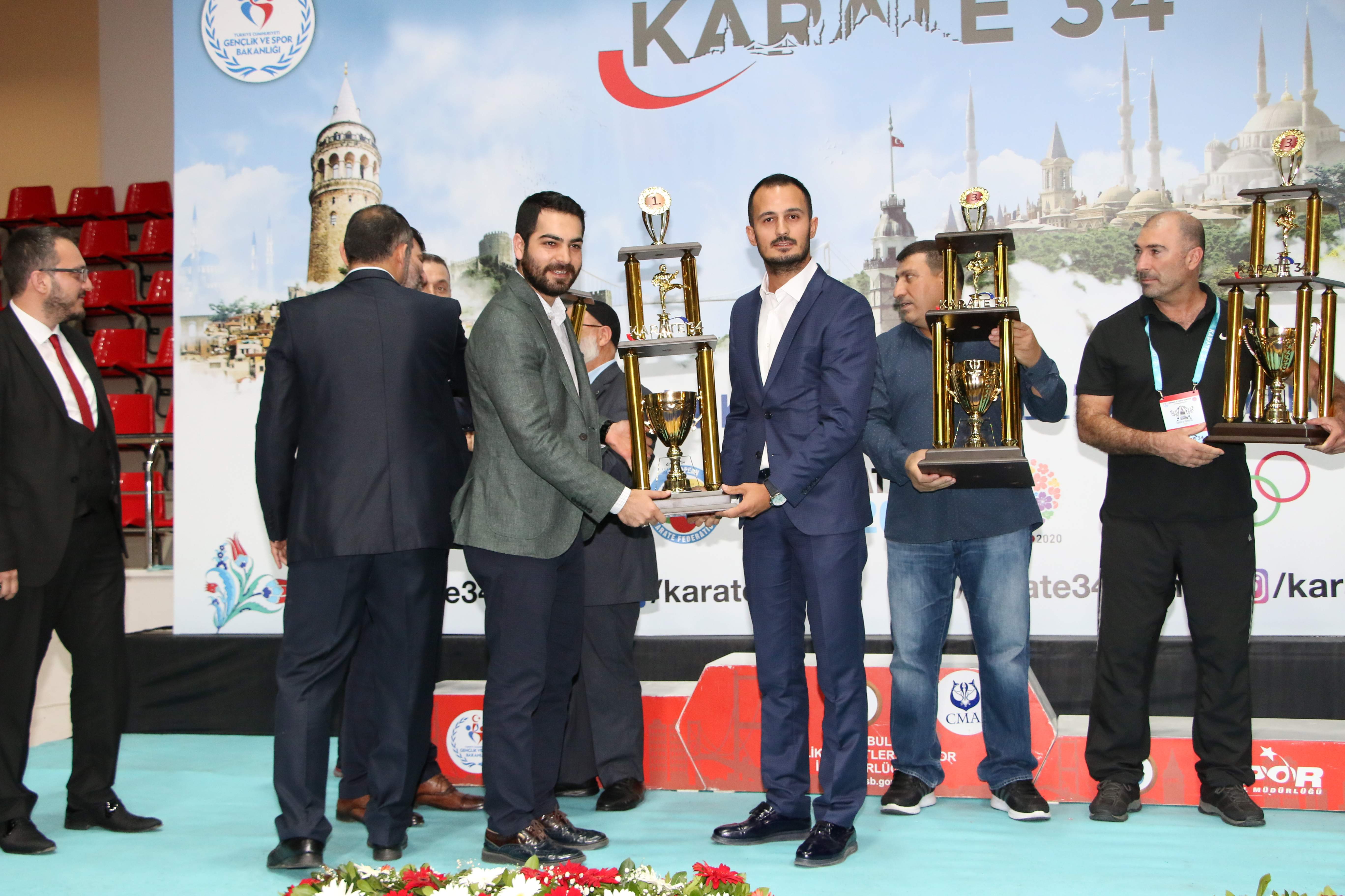 Karate 34 Liği Kata Genel Klasman Şampiyonu Arnavutköy Belediye Spor