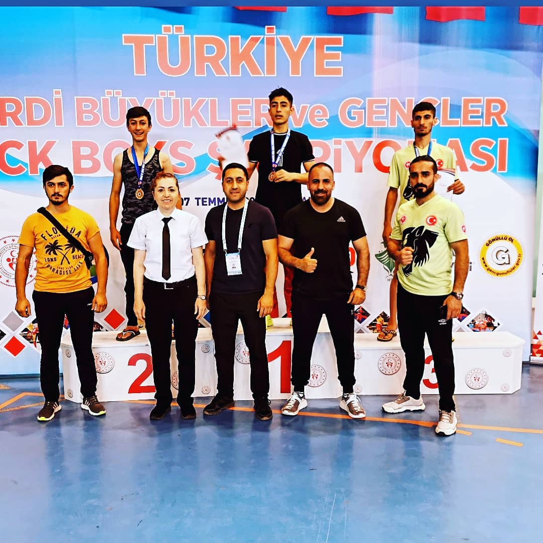 Şampiyon Sporcumuz Zafer Şimşek Sırbistan'da Milli Takım İle Ülkemizi Temsil Edecek 