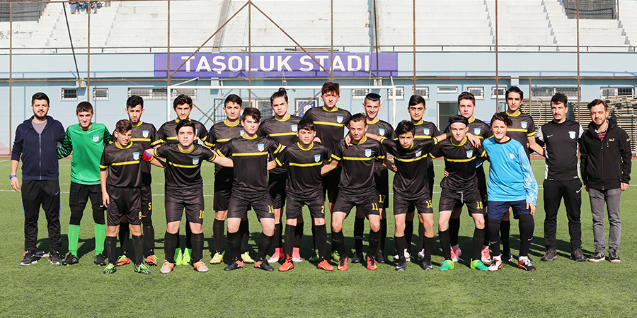 U-15 B Ligi Şampiyonu Arnavutköy Belediye Spor 