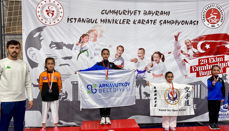 29 Ekim Cumhuriyet Turnuvası'nda Karatecilerimizden 9 Madalya