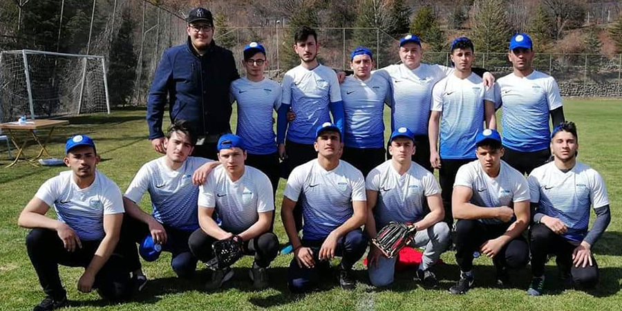 Arnavutköy Belediye Spor Beyzbol Takımı Sahaya İndi