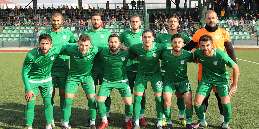 Arnavutköy Belediye Spor Liderliğini Korudu