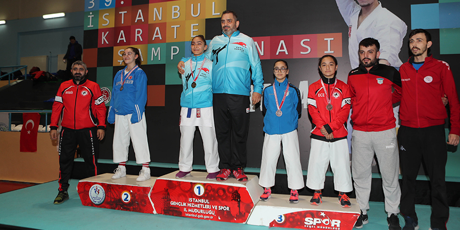 Arnavutköy Belediyesi 39. İstanbul Karate Turnuvası’na Ev Sahipliği Yaptı