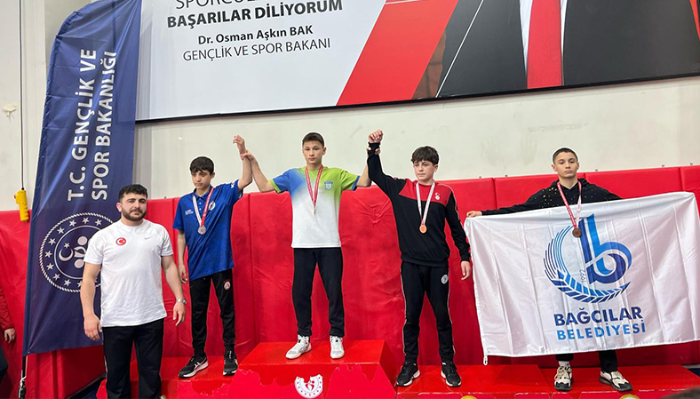Güreşcilerimizden 2 Madalya 