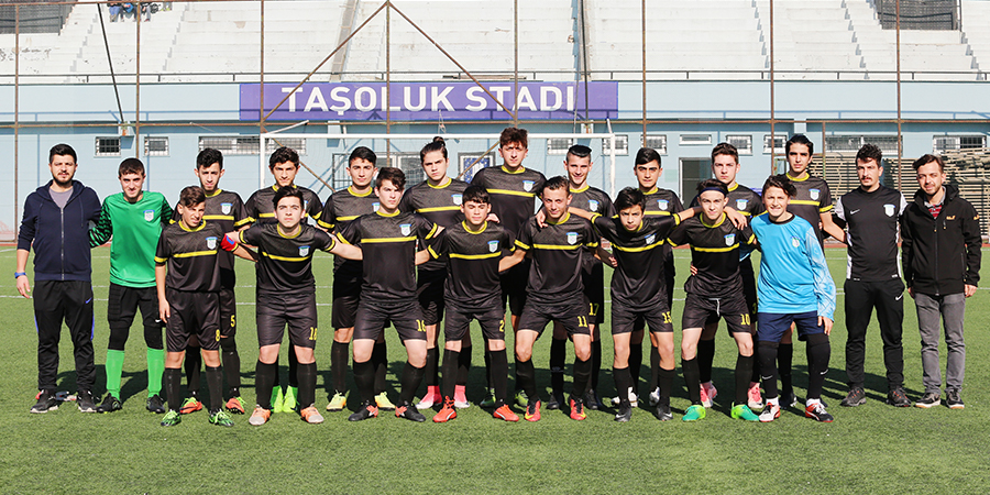 U-15 B Ligi Şampiyonu Arnavutköy Belediye Spor